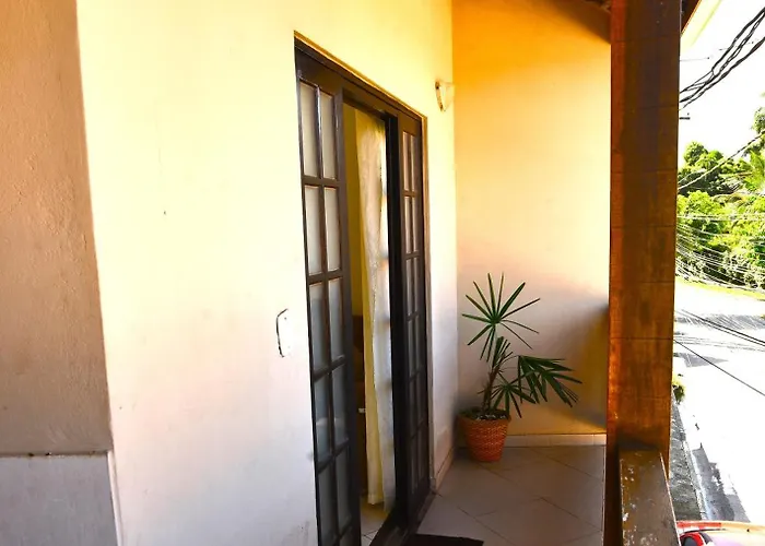 Apto Bem Equipado, Com 2 Quartos Acomoda Ate 6 Pessoas Confortavelmente Ubatuba